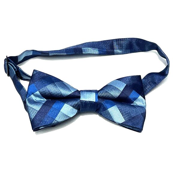 Blue Plaid Bow Tie 11in to 19in - Picture 3 of 4